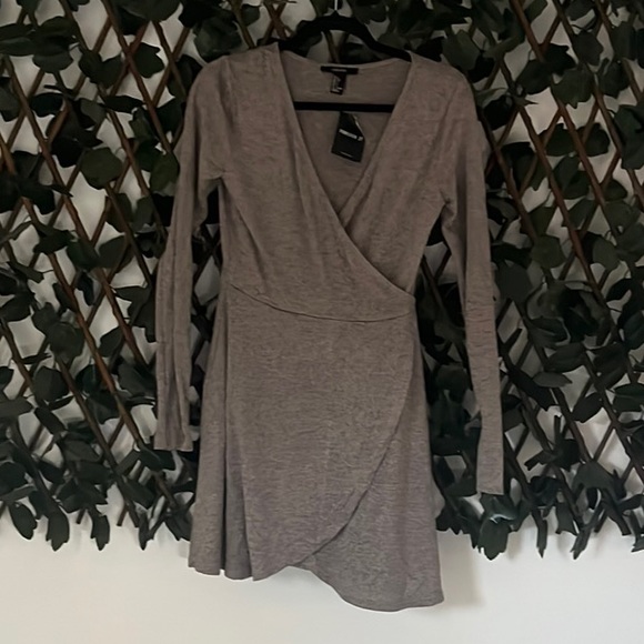 Gray dress forever 21 NEW W/tags - Picture 2 of 2